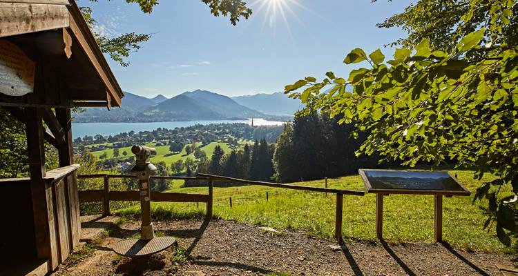 TREKKING DANS LES ALPES - FONTE TURIZM 1
