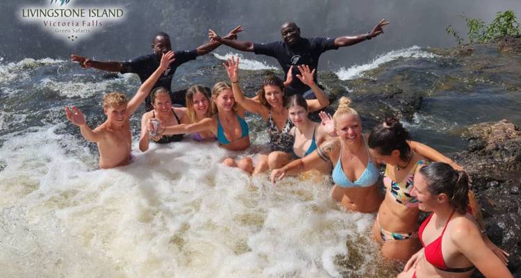 L'expérience passionnante de la piscine du diable et la promenade dans la nature sur l'île de Livingstone en Zambie - Lochinvar Safaris 5