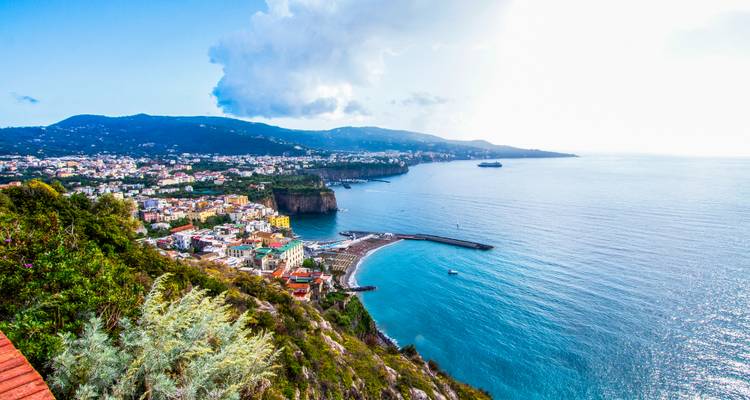 Discover the Splendors of French & Italian coastlines - Emerald Cruises 4
