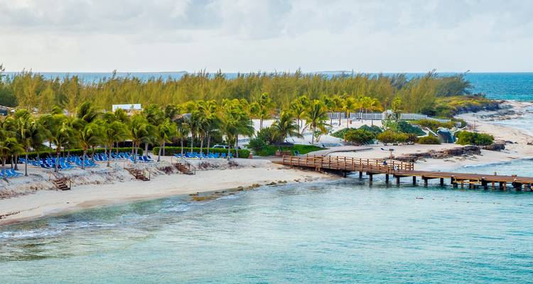Paradise beaches from the U.S. Virgin Islands to The Bahamas - Emerald Cruises 5