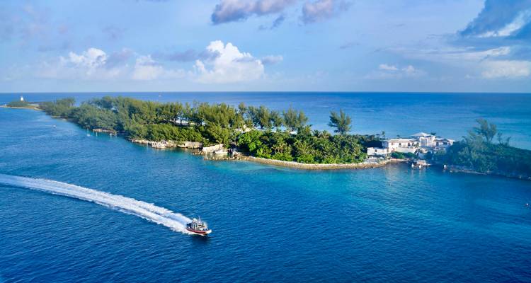 Paradise beaches from the U.S. Virgin Islands to The Bahamas - Emerald Cruises 4