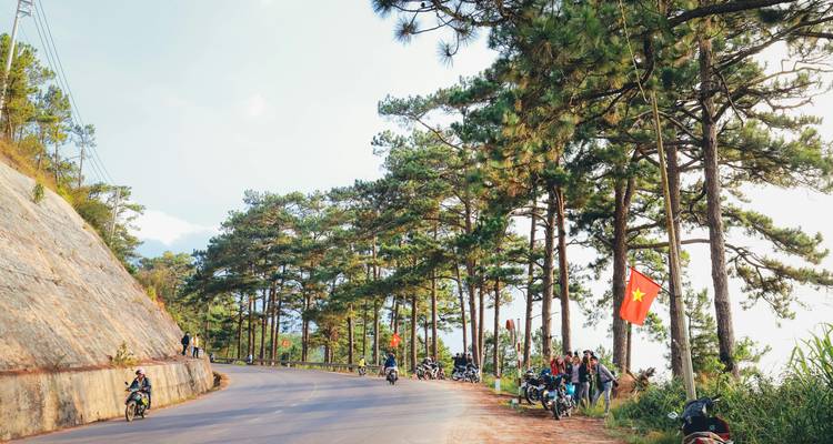 Ha Giang Loop Small Group Motorbike Adventure from Hanoi - Découvrez les destinations incontournables - Up Travel Vietnam 5