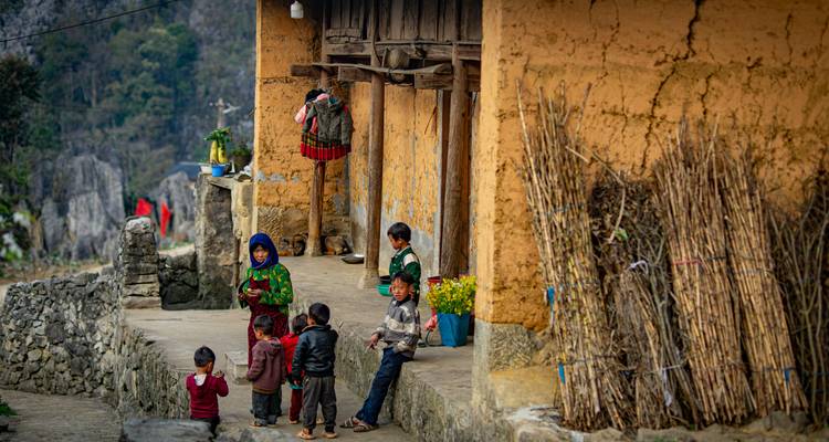 Ha Giang Loop Small Group Motorbike Adventure from Hanoi - Découvrez les destinations incontournables - Up Travel Vietnam 3
