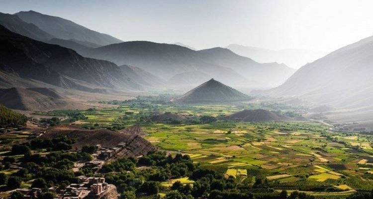 Hike Mountains Imilchil to Ait Bouguemez Hike in 11 Days - Hike Morocco Tours 2