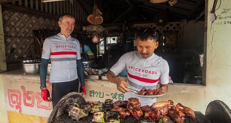 Chiang Mai au Mékong en vélo de montagne - SpiceRoads Cycling 1