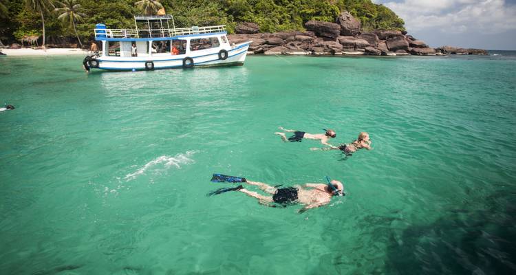 Vietnam Bites & Sights: 8-Day Super Save from Da Nang to Hanoi - Sondax Travel 9