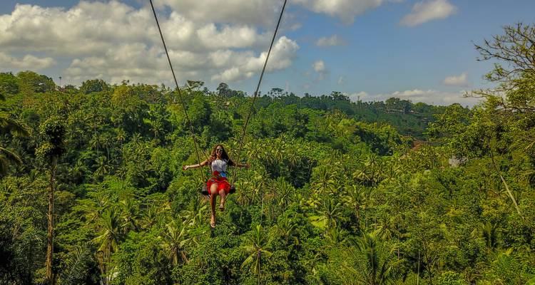 8 jours de bonheur à Bali : Là où le luxe rencontre les sensations fortes, la culture et la lumière nocturne - STM Tours LLC 1