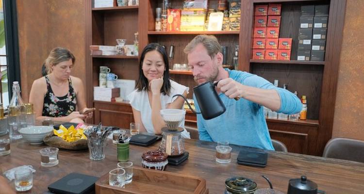 Essence of Northern Vietnam: Culture, Craft & Scenic Wonders in 6 Days - Sondax Travel 8