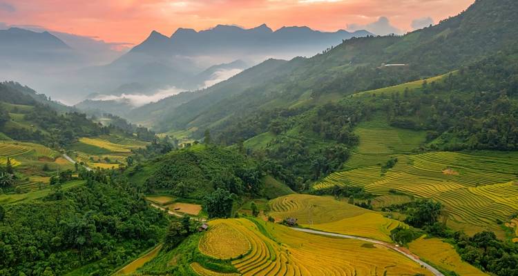 Vietnam Tour: Melody Of Mountain and Sea In 8 Days - Sondax Travel 1
