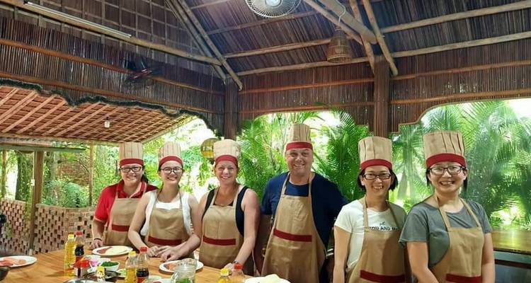 Vietnam on a Plate: Culinary Quest in 10 Days - Sondax Travel 5