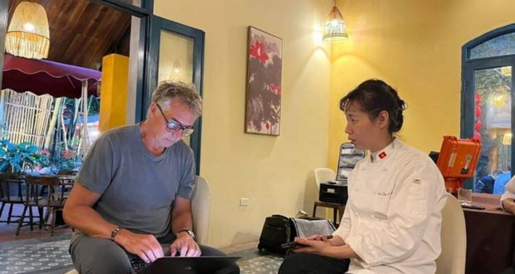 Flavors of Vietnam: 11-Day Culinary & Cultural Exploration - Sondax Travel 6