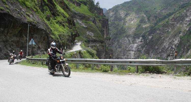 The Cliffhanger - Himalayan Challenges 7