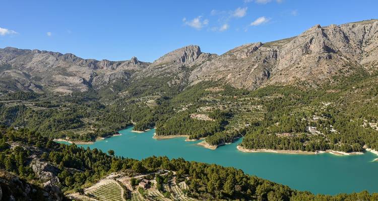 5 jours à Valence : sources d'eau chaude, chutes d'eau et aventures de Game of Thrones - STM Tours LLC 6