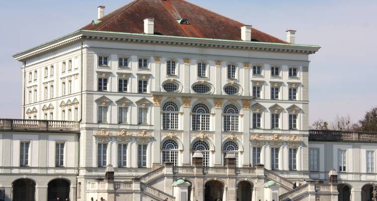 Elegant Baroque palace with multiple windows and staircases.