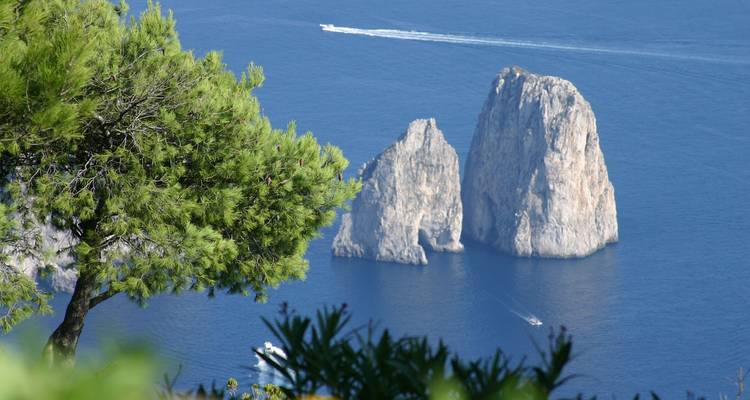 7 jours à Naples et Capri : Des rues anciennes aux rivages d'azur - STM Tours LLC 1
