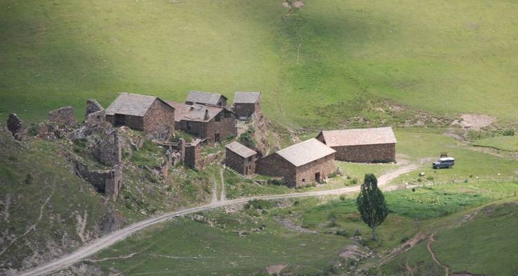 Ultimate Pyrenees Experience Self-Drive Off-Road – 8 Days - Medraft 7