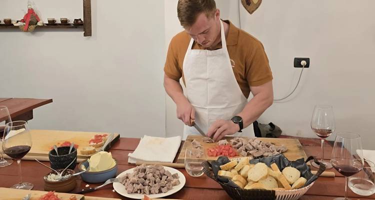 Cours de cuisine traditionnelle à Tirana - Go as Local  2