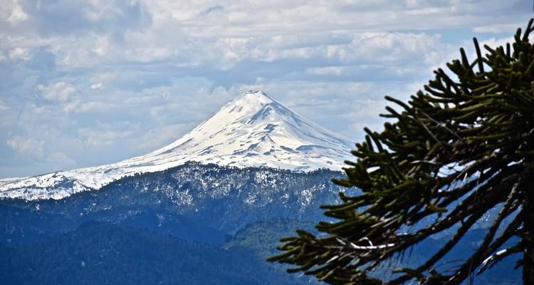 Araucanía Chile, the heart of Mapuche culture: history, legends, music, art, language. - Signature DMC 3