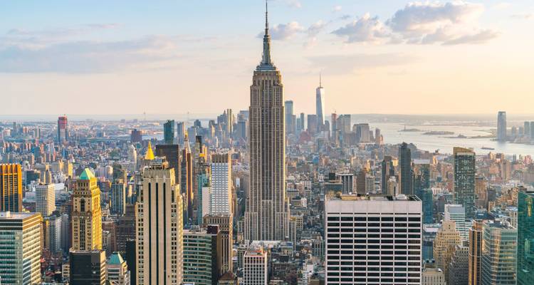 Vue panoramique de New York avec l'Empire State Building.