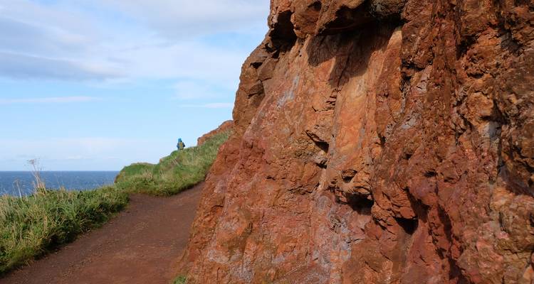 5 Days in Belfast: Discover Thrones, Titanic & the Causeway - STM Tours LLC 3