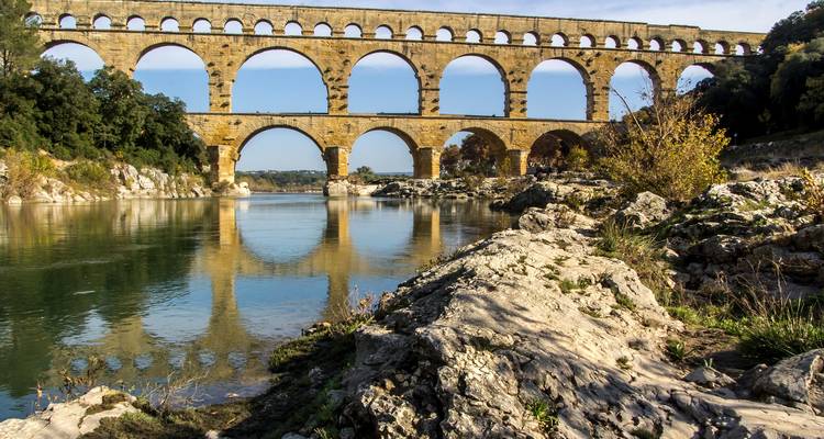 5 Days in Avignon: Exploring Provence, Saint-Rémy, Les Baux & Luberon - STM Tours LLC 3