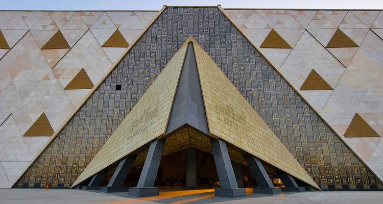 The Royal 9 Day Egypt Experience: Luxury 5 Star Cairo, GEM, Nile Cruise & Domestic Flights - Golden Egypt 3