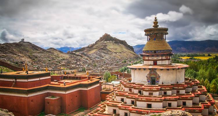 Voyage terrestre de 8 jours au Tibet, de Lhassa au camp de base de l'Everest - Alpine Luxury Treks Pvt Ltd 2