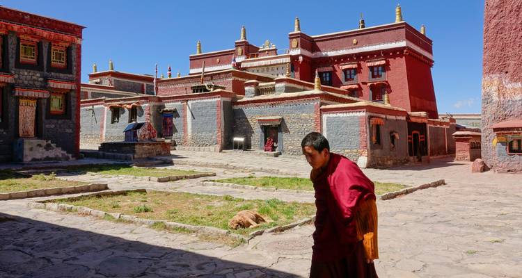 7-Day Lhasa to Everest Base Camp to Kathmandu - Alpine Luxury Treks Pvt Ltd 5