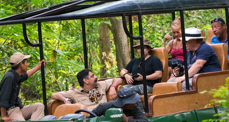 2 Nuits 3 Jours Chitwan Jungle Safari - Alpine Luxury Treks Pvt Ltd 1