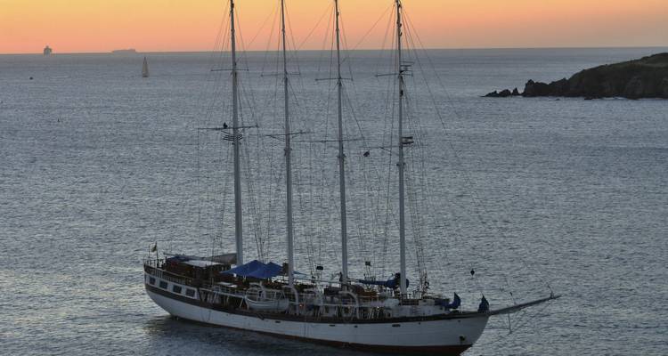 Caribbean Dreams: Exploring the U.S. & British Virgin Islands in 10 Days - Across Caribbean Excursions  10