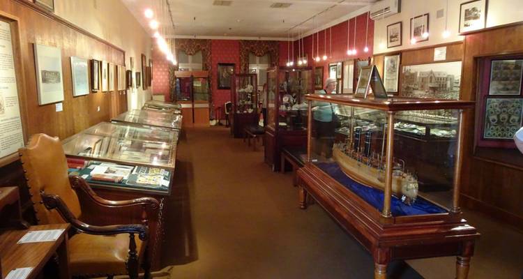 ½-Day Pretoria City Tour - Knap Tours Limited 7