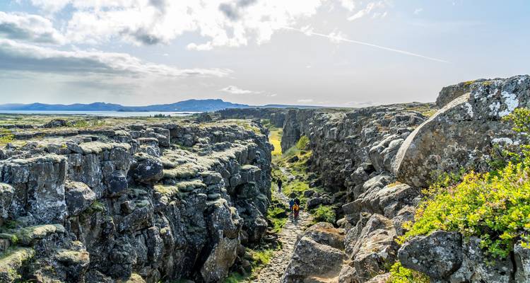 Eternal Nights, Endless Love: Reykjavík for Two - Worldee 8