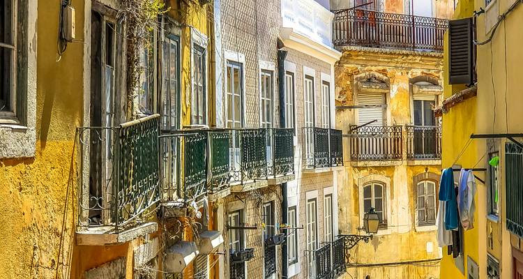 Ultimate Portugal RoadTrip: Through History & Stunning Landscapes - Worldee 7