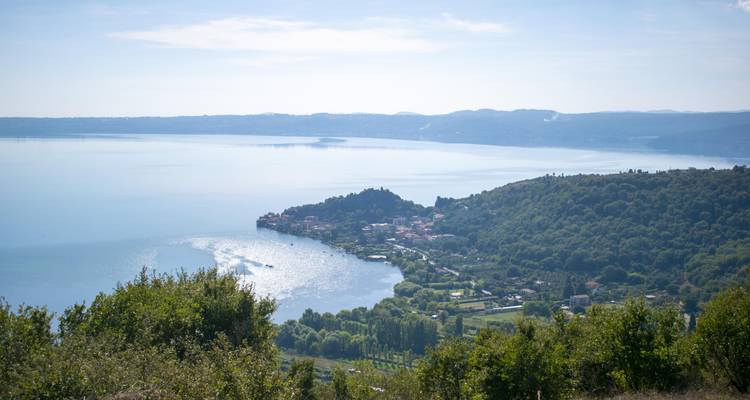 Lakes & Castles Near Rome: A Romantic Escape - Worldee 8