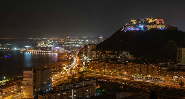 Southern Spain Unveiled, From Palaces to Coastlines - Worldee 7