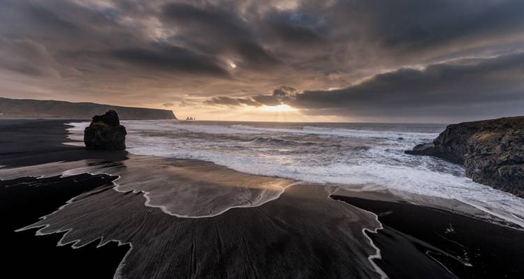 Icelandic Odyssey: Adventures of Fire and Ice - Worldee 5