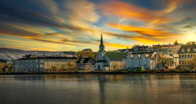 Icelandic Odyssey: Adventures of Fire and Ice - Worldee 7