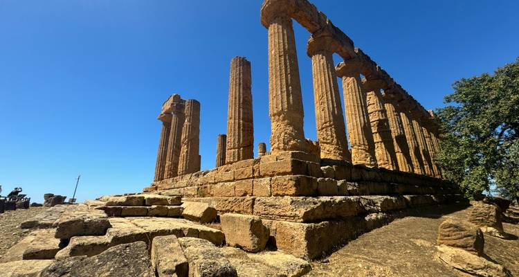 Sicilian Adventure: Volcanoes, Sea and Hidden Treasures - Worldee 6
