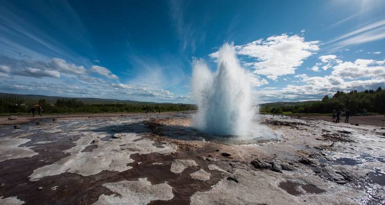 Aventure en Islande : geysers, chutes d'eau et fjords mystérieux - Worldee 5