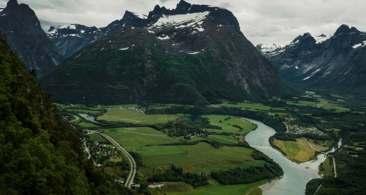 Ultimate Mountain Trekking in Norway - Worldee 4