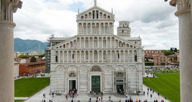 In the Heart of the Renaissance: Pisa & Florence - Worldee 8