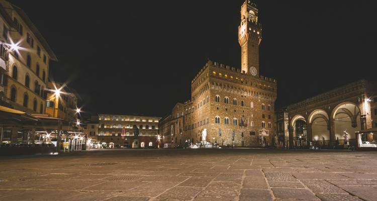 Piazza della Signoria at night with the Palazzo Vecchio