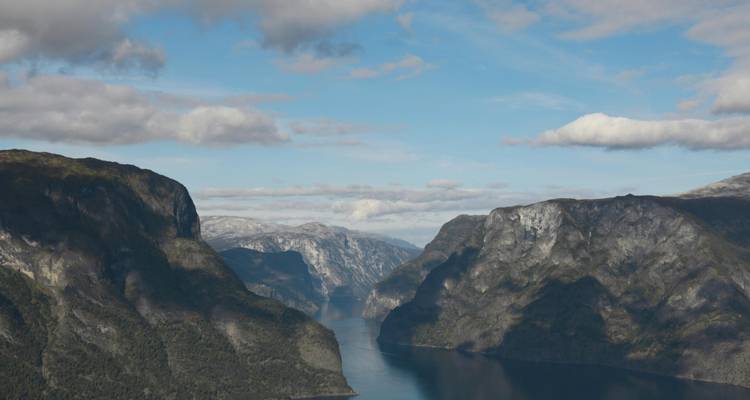 Norwegian nature and famous hikes - Worldee 1