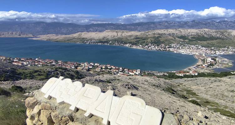 Sunny Pag: Sea, salt and relaxation - Worldee 10