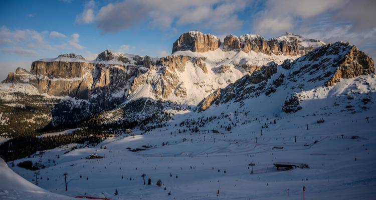 Skiing the Dolomites - Worldee 6