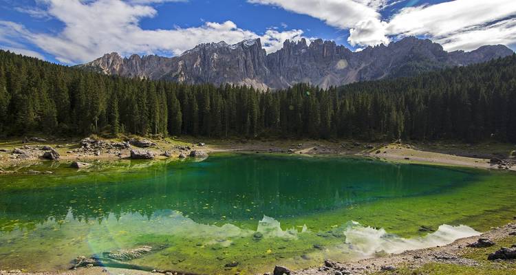 Skiing the Dolomites - Worldee 4