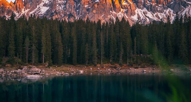 Skiing the Dolomites - Worldee 2