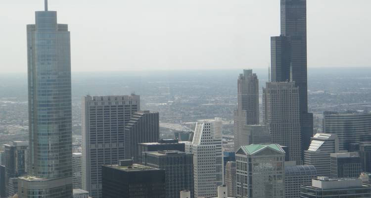 Vue panoramique des gratte-ciel imposants de Chicago.