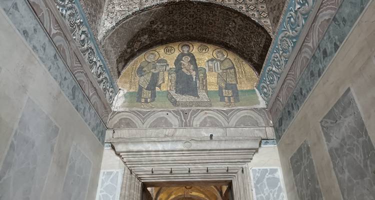 Istanbul: A Journey Through History - Worldee 10