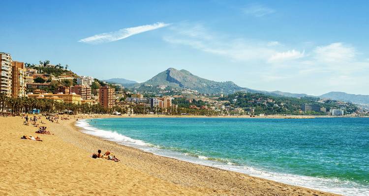 Sunny Vacation in Malaga - Worldee 3